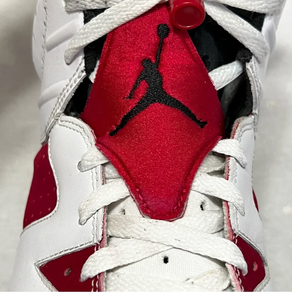 Jordan 6 Retro